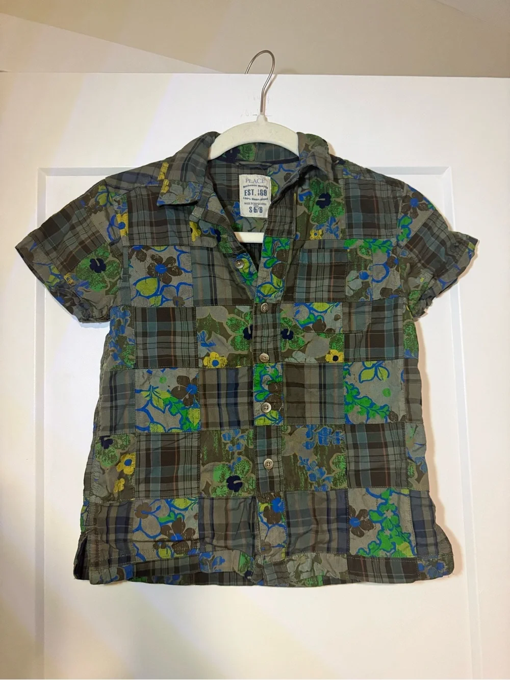 Vintage 100% Cotton The Children’s Place Button Down Boys Shirt